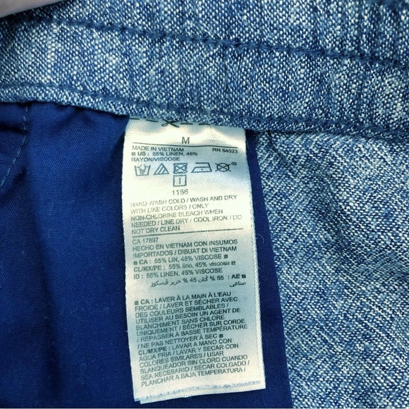 Old Navy Medium Rise Soft Casual Shorts. Size Medium. - Picture 5 of 14